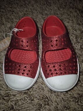 Kids  Native NWT Glitter Slip-On Mary Jane Shoes - Red